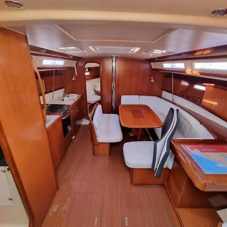 Úszó hotel Sail Boat Animato *